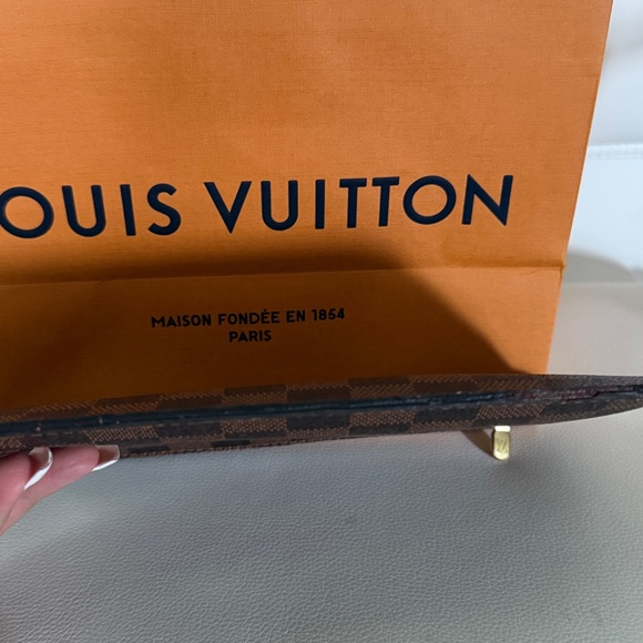 Louis Vuitton Damier Ebene Wristlet authentic - Picture 5 of 12